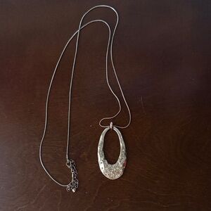 Elegant Silver Pendant Necklace